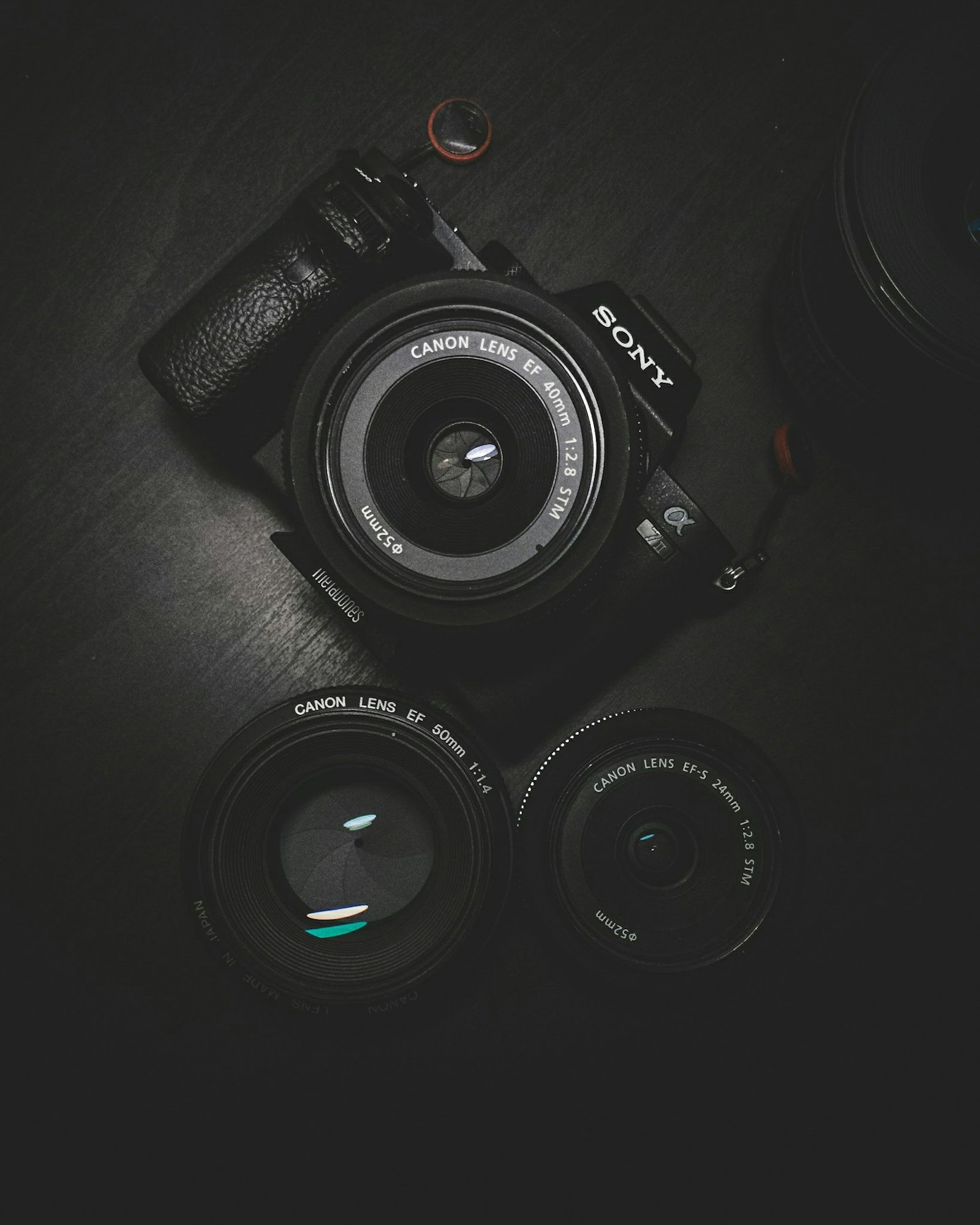 Dans les coulisses, tout commence par une vision.